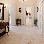 Palazzo Volta Boutique Luxury Oda ve Kahvaltı 4*