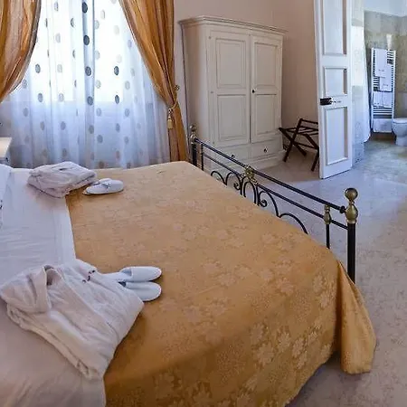 Bed & Breakfast Palazzo Volta Boutique Luxury B&B 4*