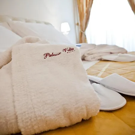 לינה וארוחת בוקר Palazzo Volta Boutique Luxury 4*
