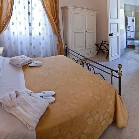 Bed & Breakfast Palazzo Volta Boutique Luxury B&B